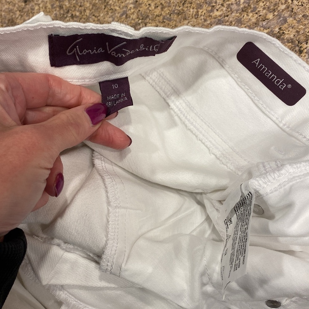 NWT Gloria Vanderbilt Amanda White Jeans 10 Short Classic Rise Tapered Leg - Picture 12 of 14